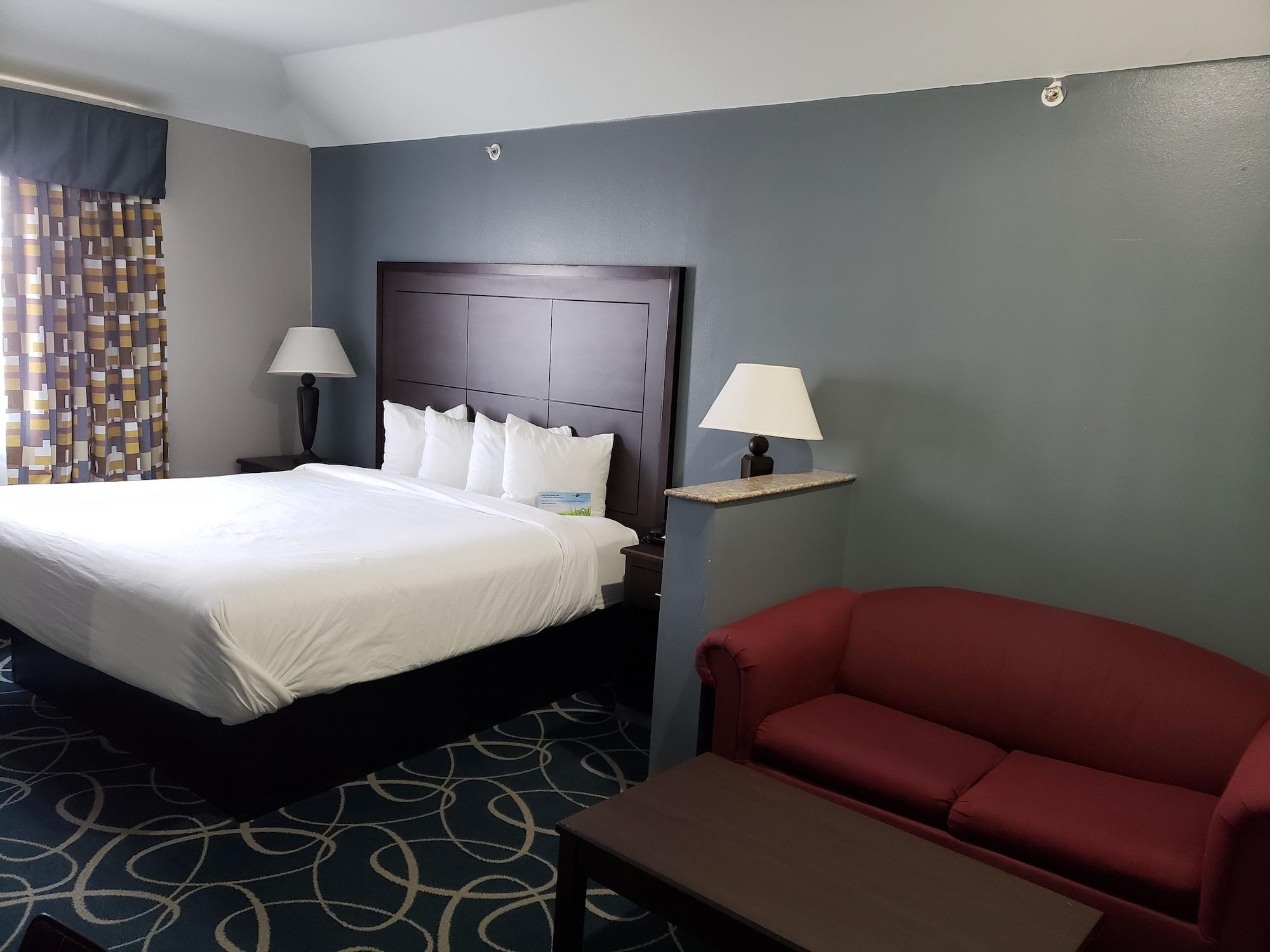 Days Inn & Suites By Wyndham Cleburne Tx Exterior photo